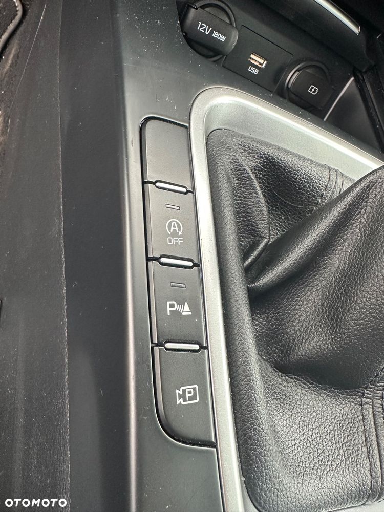 Kia Ceed 1.5 T-GDI L - 24