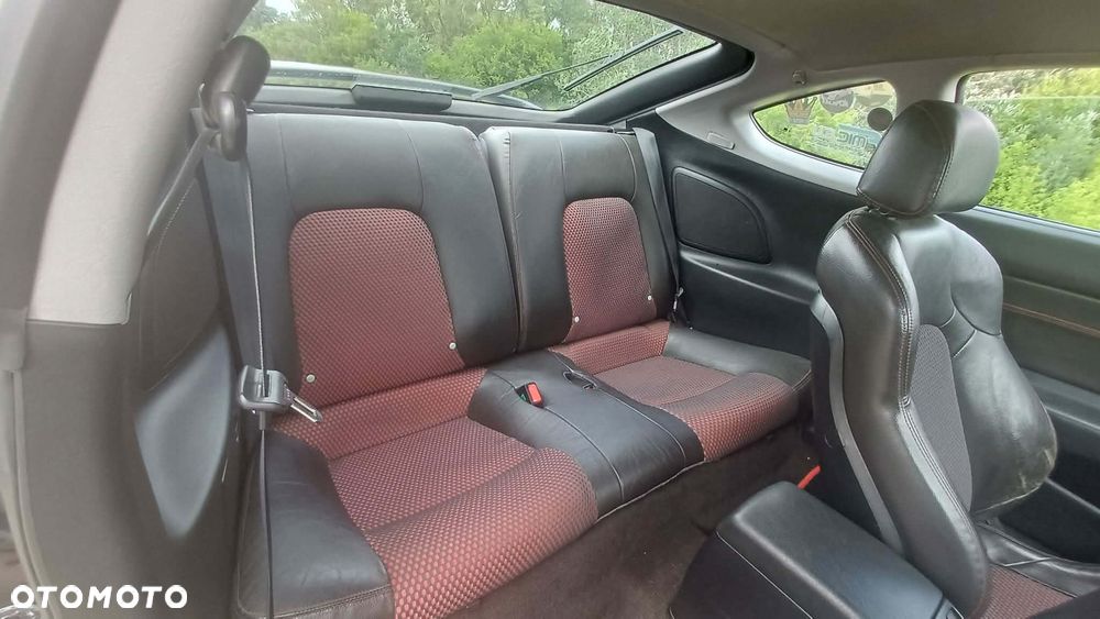Hyundai Coupe - 11