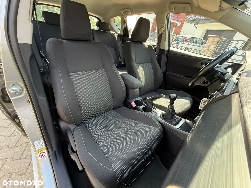Toyota Auris - 34