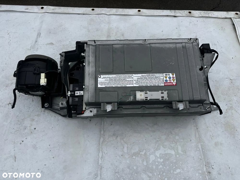 Bateria Toyota Yaris III Lift 2015- 1.5 Hybryda Demontaż G9280-52031 - 2