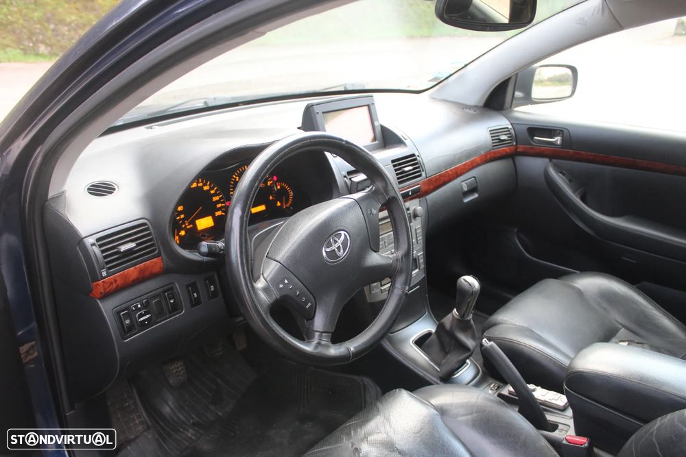 Toyota Avensis SD 2.0 D-4D - 6