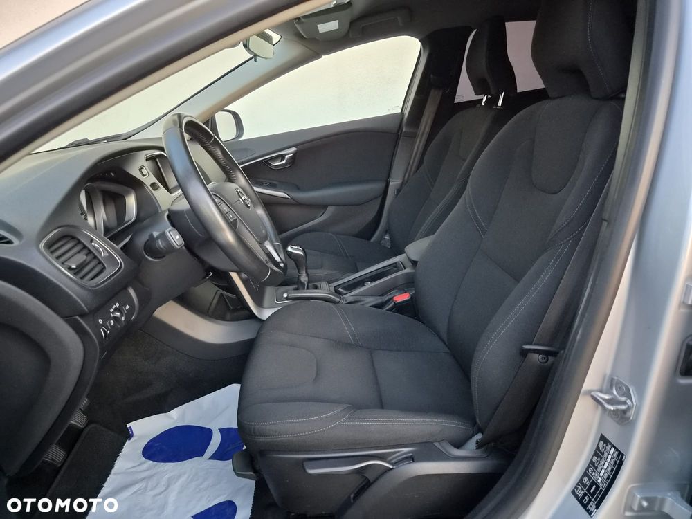 Volvo V40 D2 Kinetic - 16