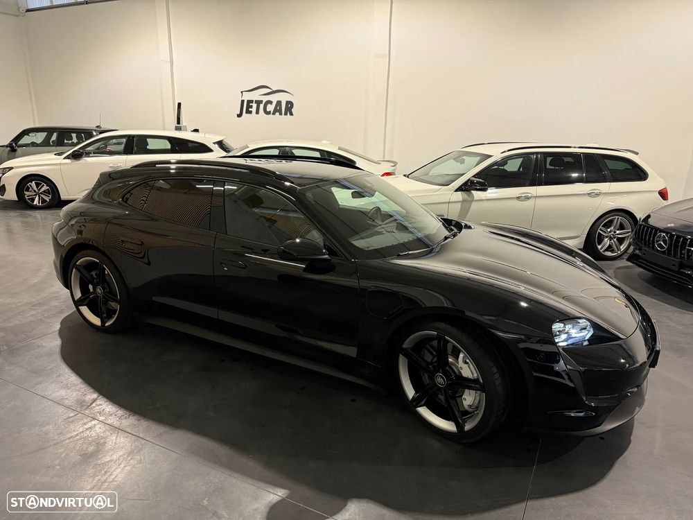 Porsche Taycan Sport Turismo Black Edition - 22