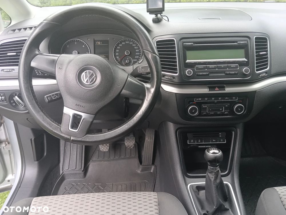 Volkswagen Sharan 2.0 TDI DPF BlueMotion Trendline - 11