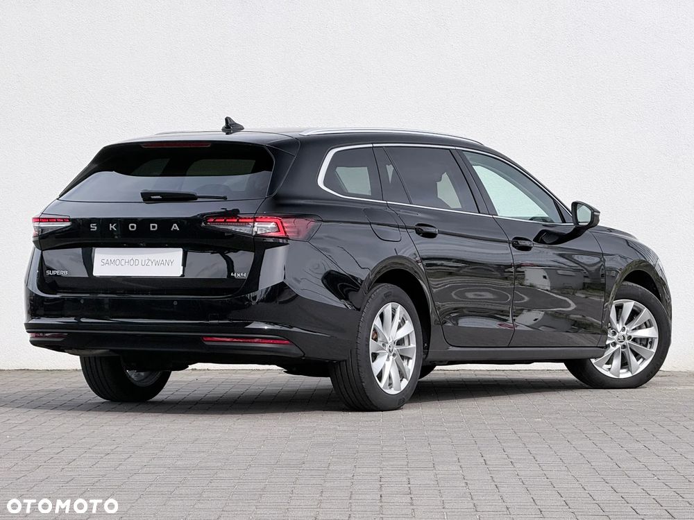 Skoda Superb 2.0 TDI SCR 4x4 Selection DSG - 9