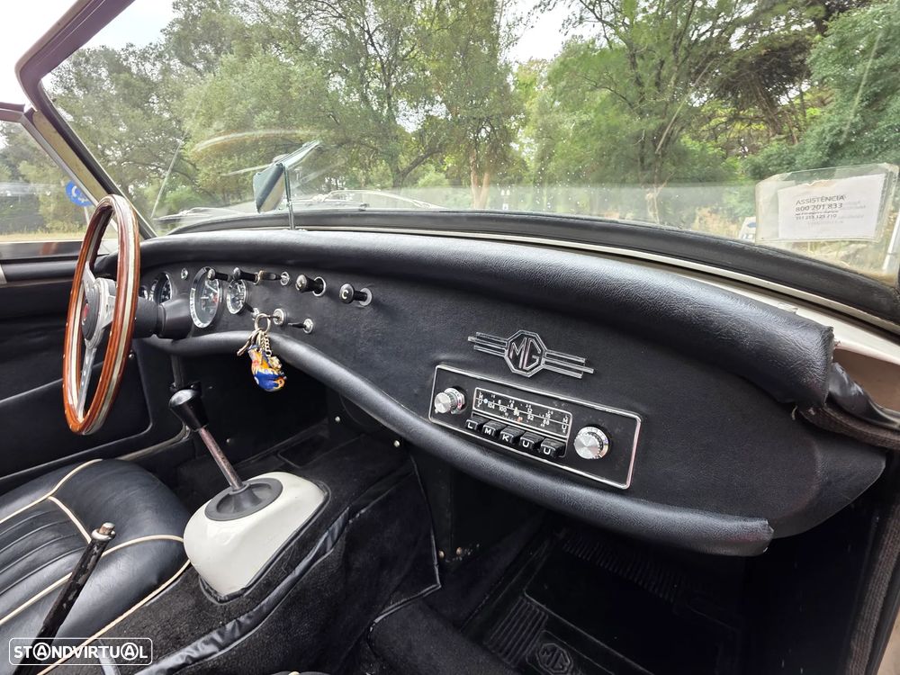 MG Midget - 6