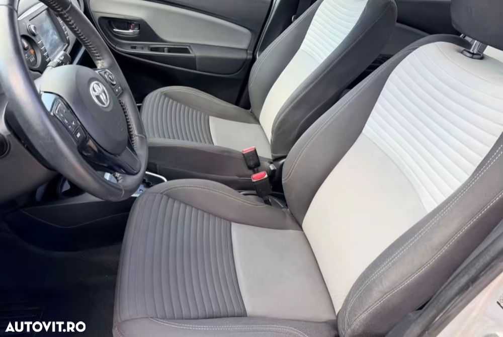 Toyota Yaris - 14