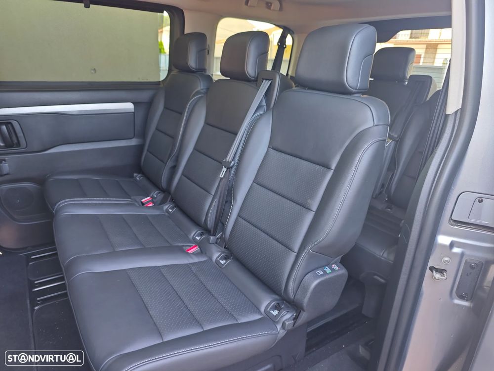 Peugeot e-Traveller L3 (50kWh) Business VIP - 29