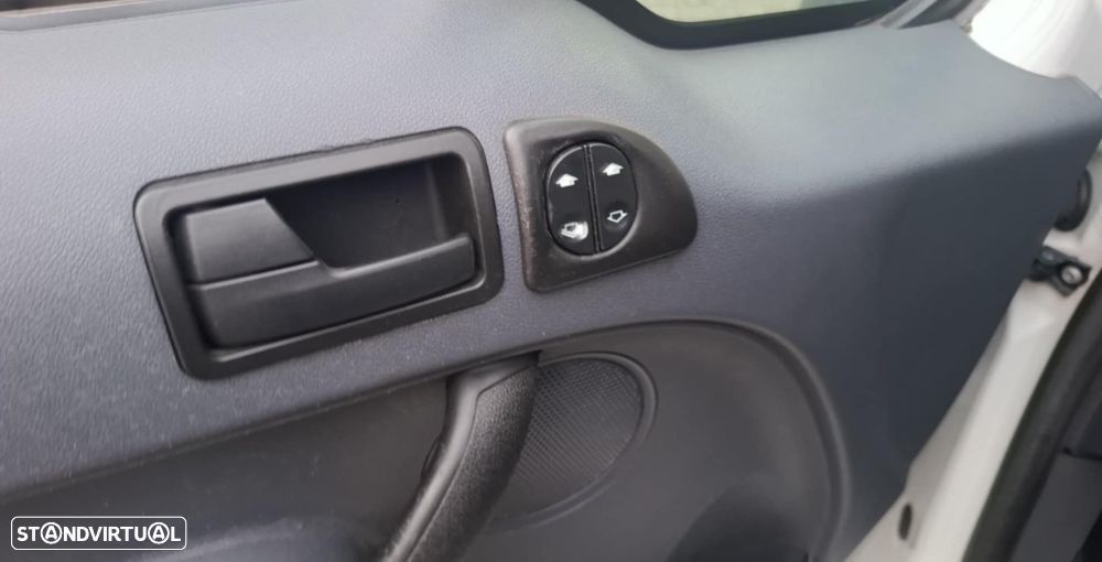 Ford CONNECT 1.8 TDCI - 13