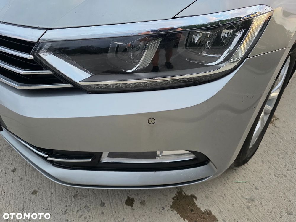 Volkswagen Passat 2.0 TDI SCR DSG Comfortline - 9