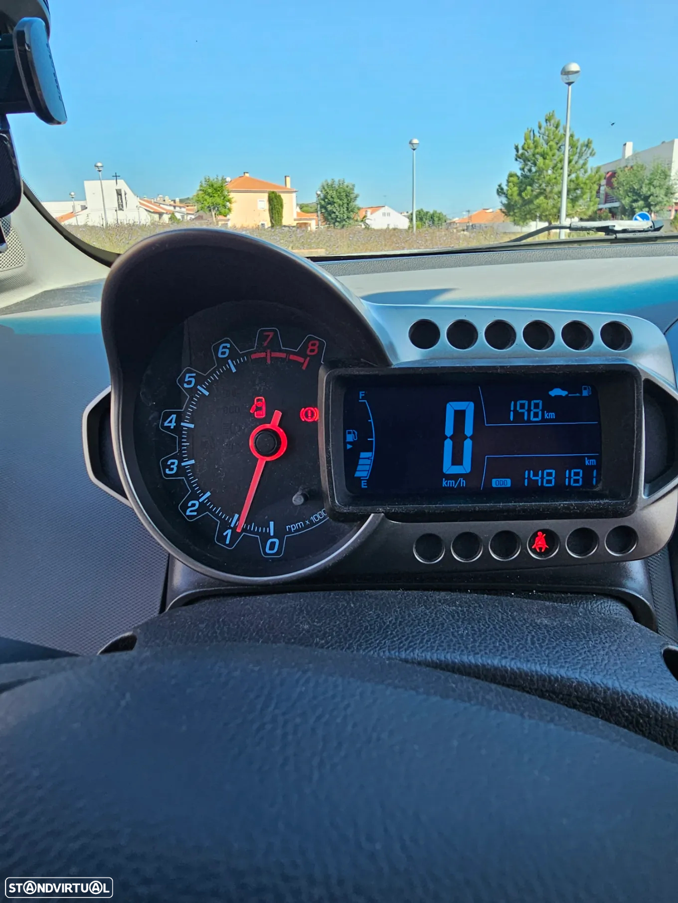 Chevrolet Aveo - 12