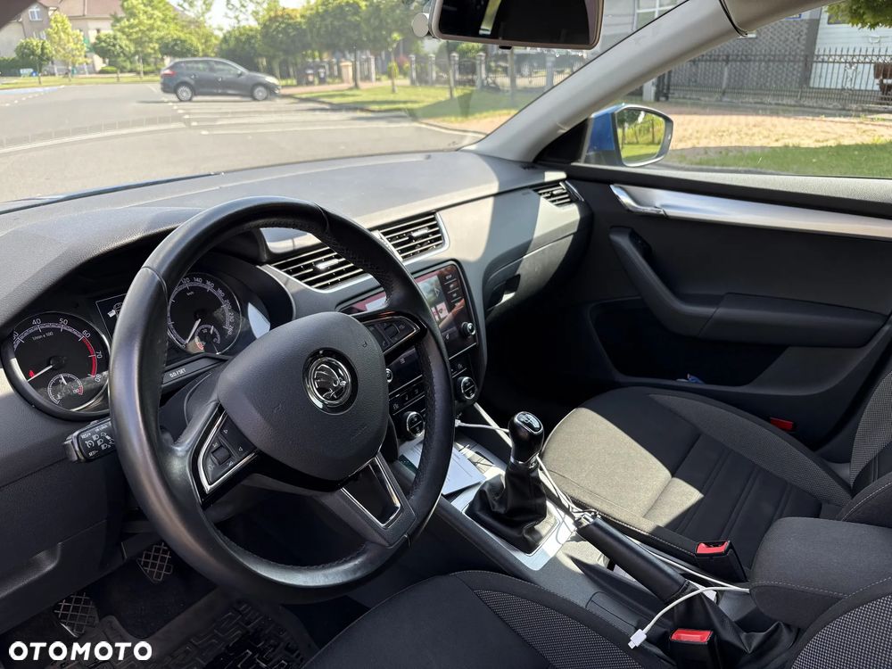 Skoda Octavia 1.4 TSI Ambition - 6