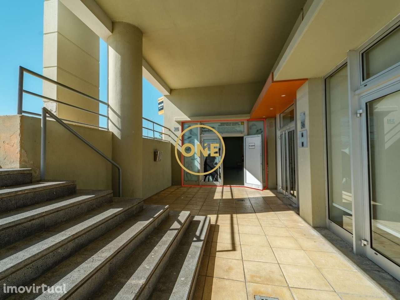 Espaço comercial em Localização Premium! - Grande imagem: 3/16