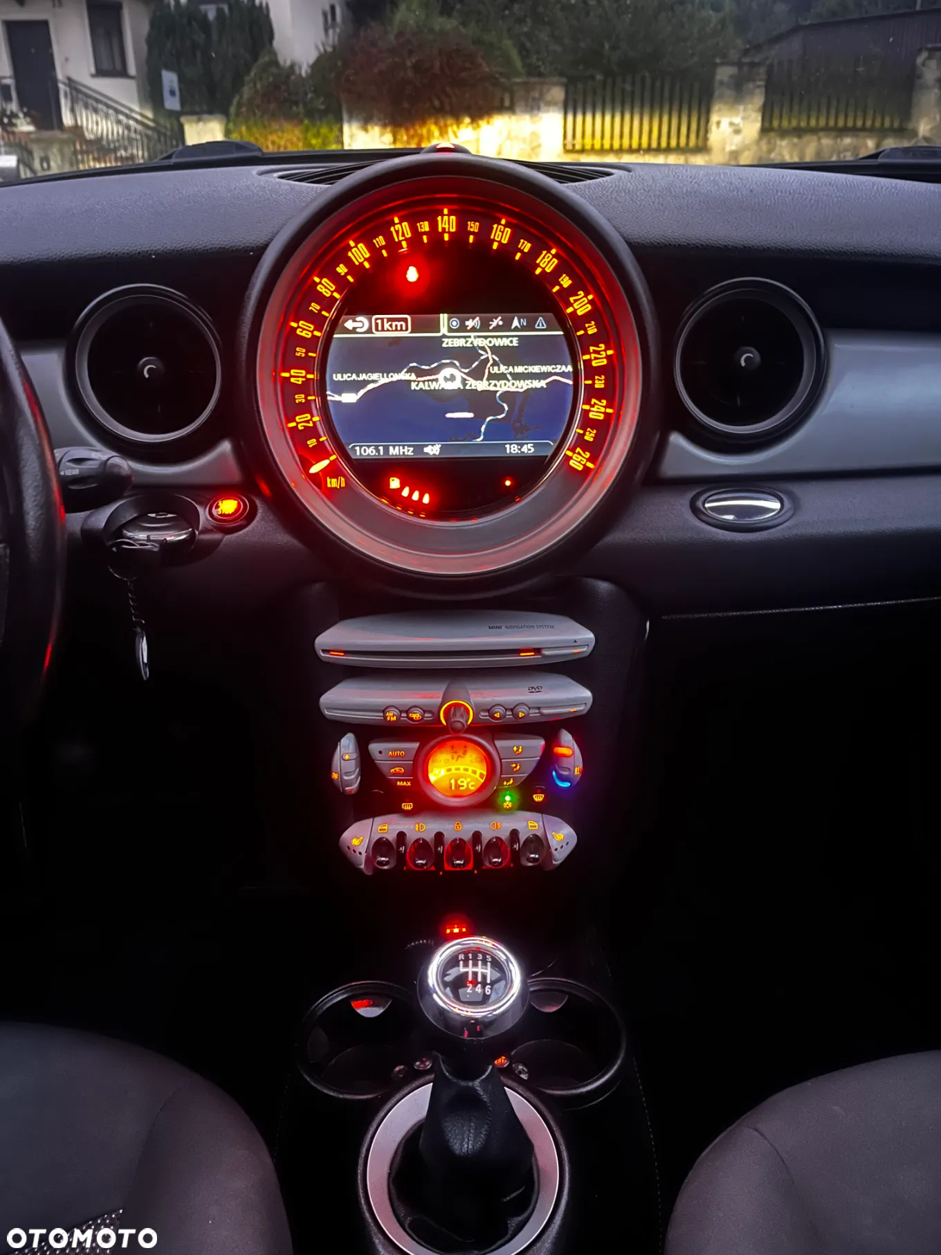 MINI Cooper Standard - 18