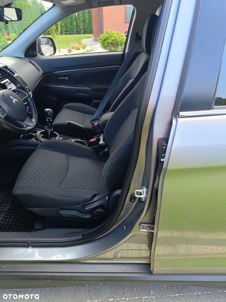 Mitsubishi ASX - 9