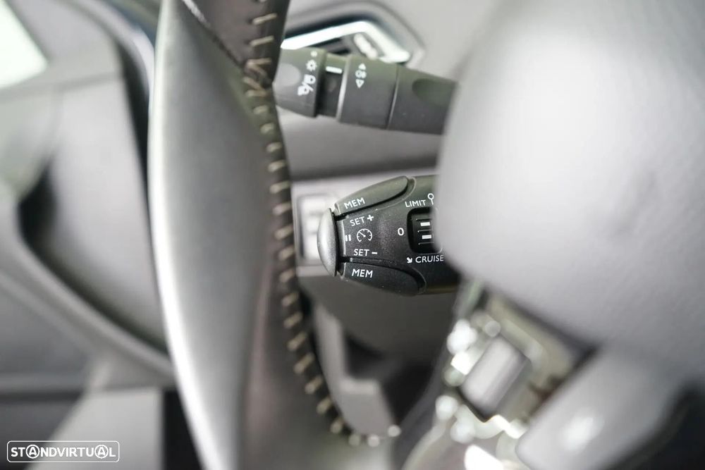 Peugeot 308 1.2 PureTech Active - 24