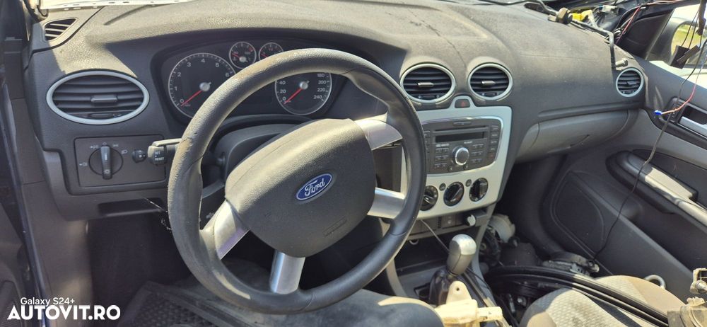Dezmembram Ford Focus 1.6 16V benzina 2007 - 2