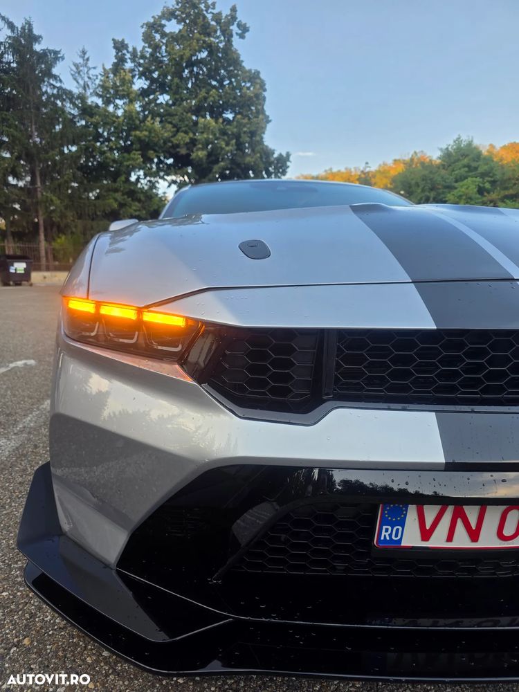 Ford Mustang - 22