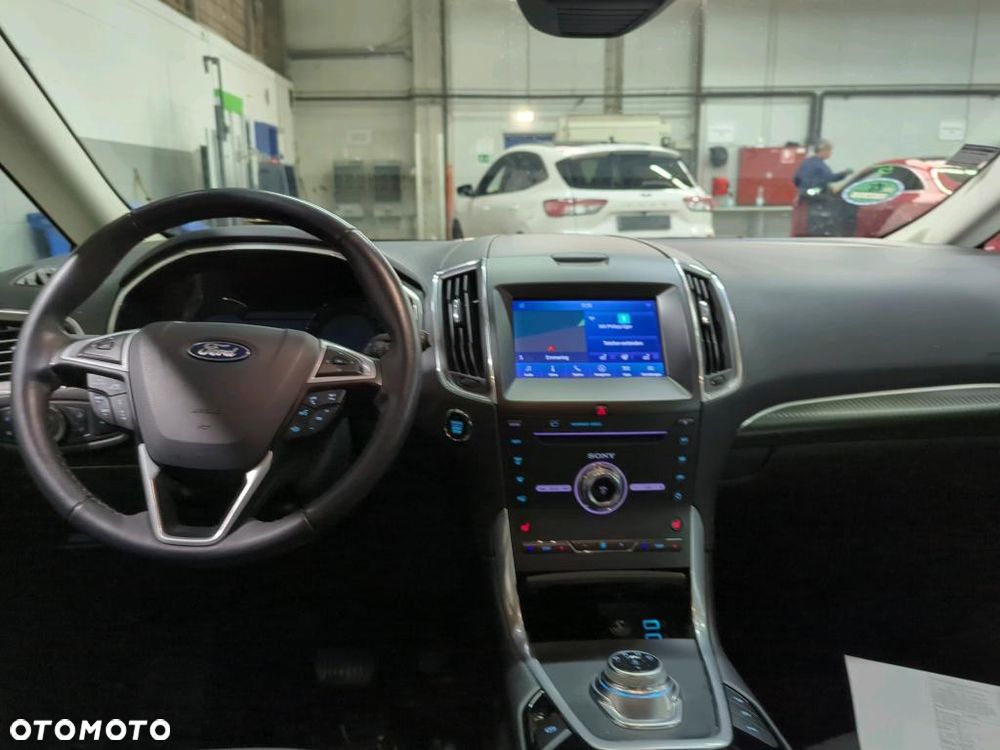 Ford S-Max 2.0 EcoBlue Titanium - 3