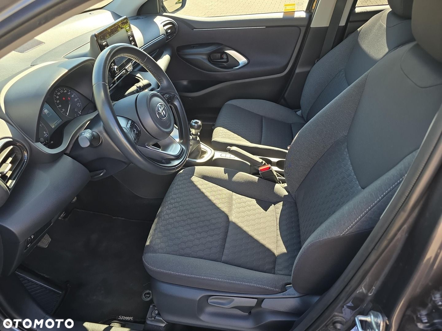 Toyota Yaris - 12