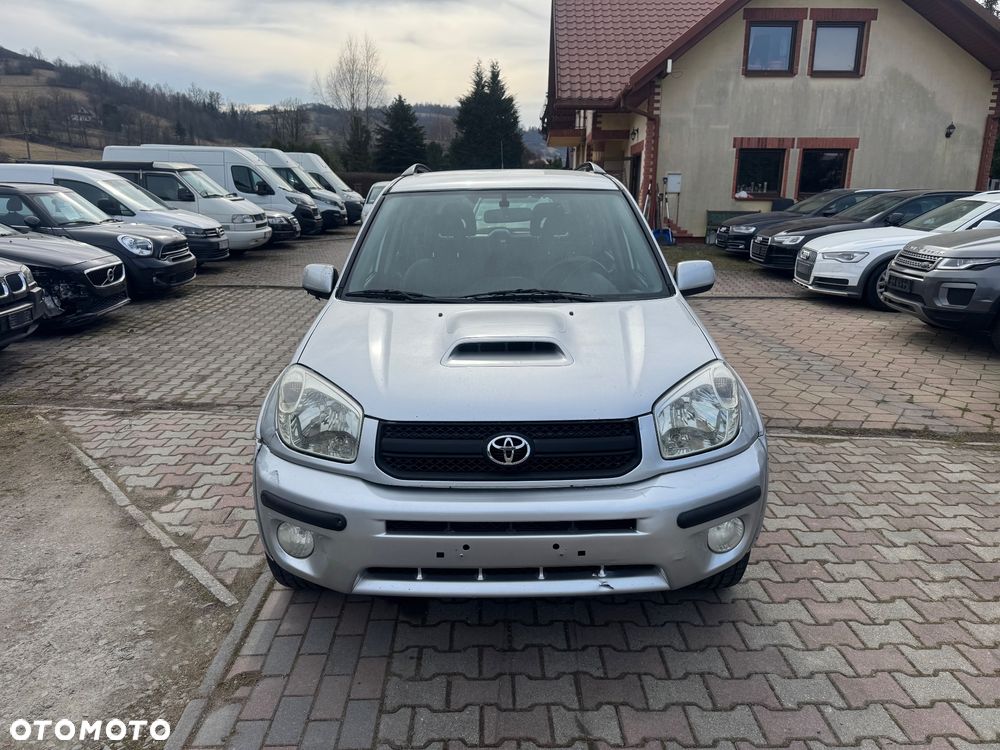 Toyota RAV4 D-4D 4x4 - 2
