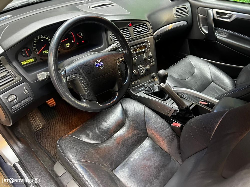 Volvo V70 Crosscountry - 8