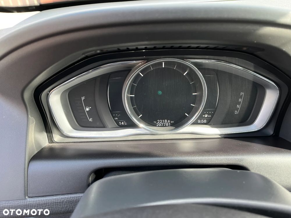 Volvo XC 60 D4 Momentum - 14