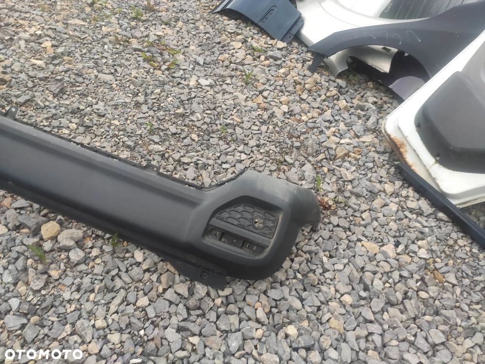 Dokładka Zderzaka Tył Zderzak Tył Suzuki SX4 S-Cross 2 II 21- 71821-63t - 2