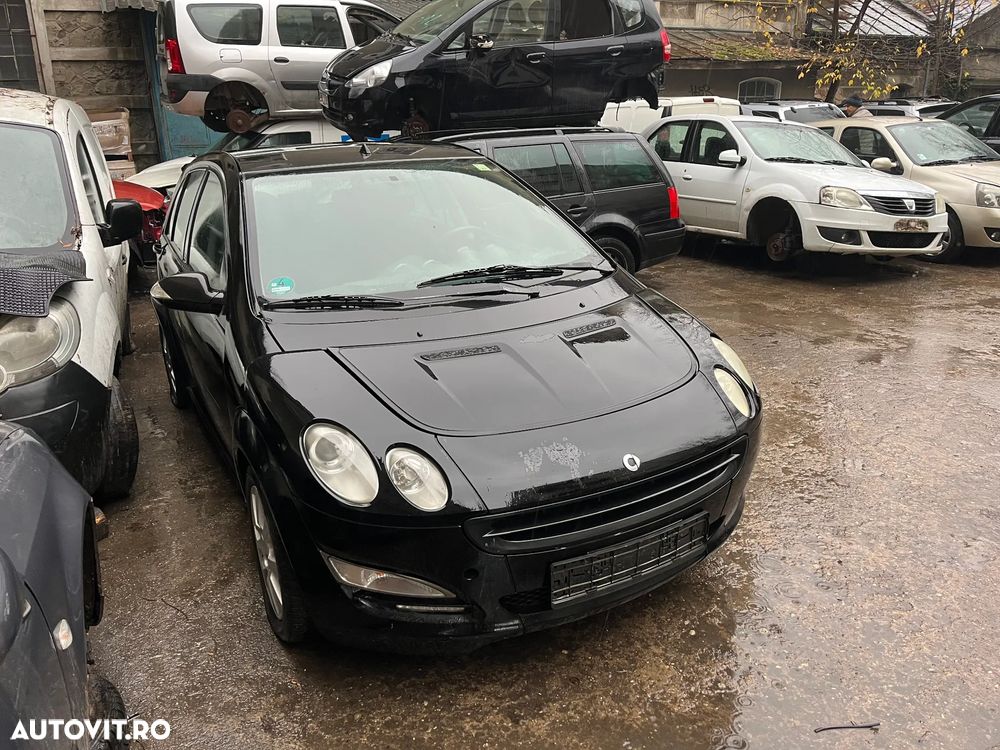 Dezmembrez Smart ForFour negru 2006 benzina cutie manuala - 4
