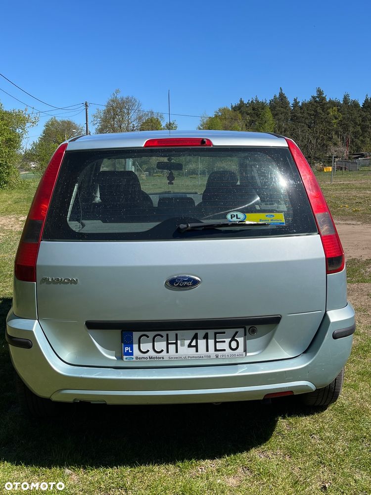 Ford Fusion - 2