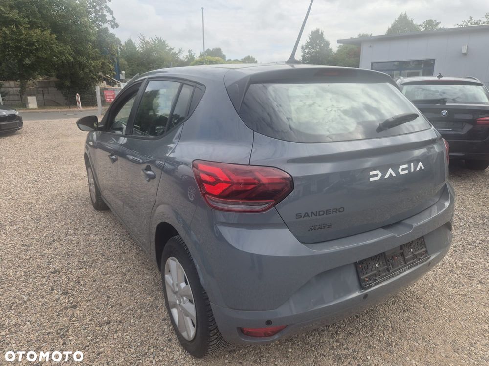 Dacia Sandero TCe 90 Essential - 5
