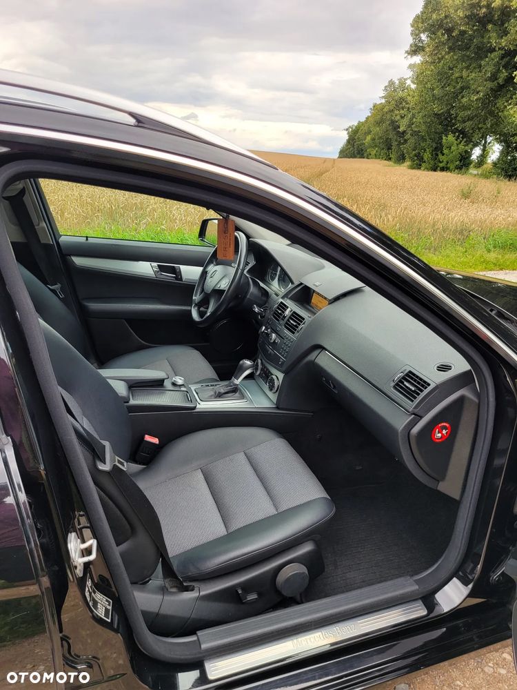 Mercedes-Benz Klasa C 180 Kompressor Automatik BlueEFFICIENCY - 10