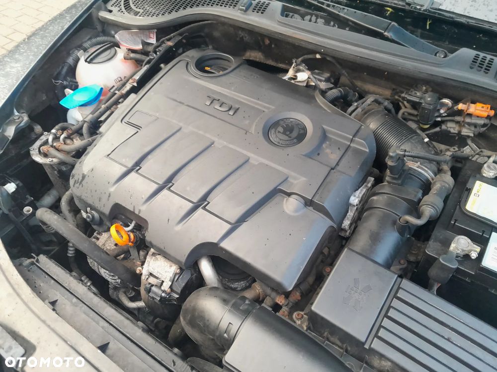 Skoda Octavia 2.0 TDI RS - 28