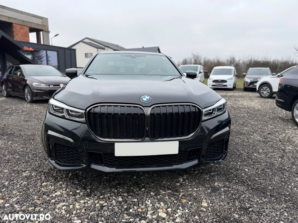 BMW Seria 7 745e - 2