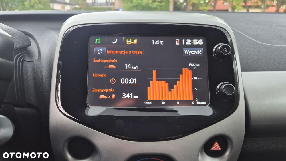 Toyota Aygo x-clusiv - 25