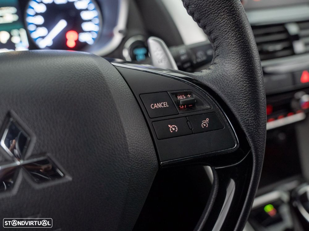 Mitsubishi Eclipse Cross 2.4 PHEV eMotion - 25