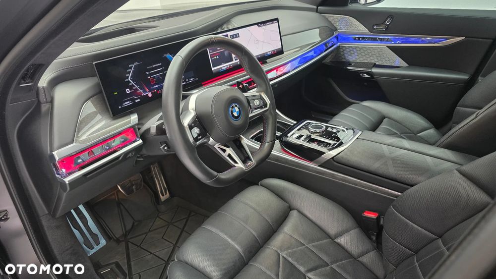 BMW Seria 7 - 28