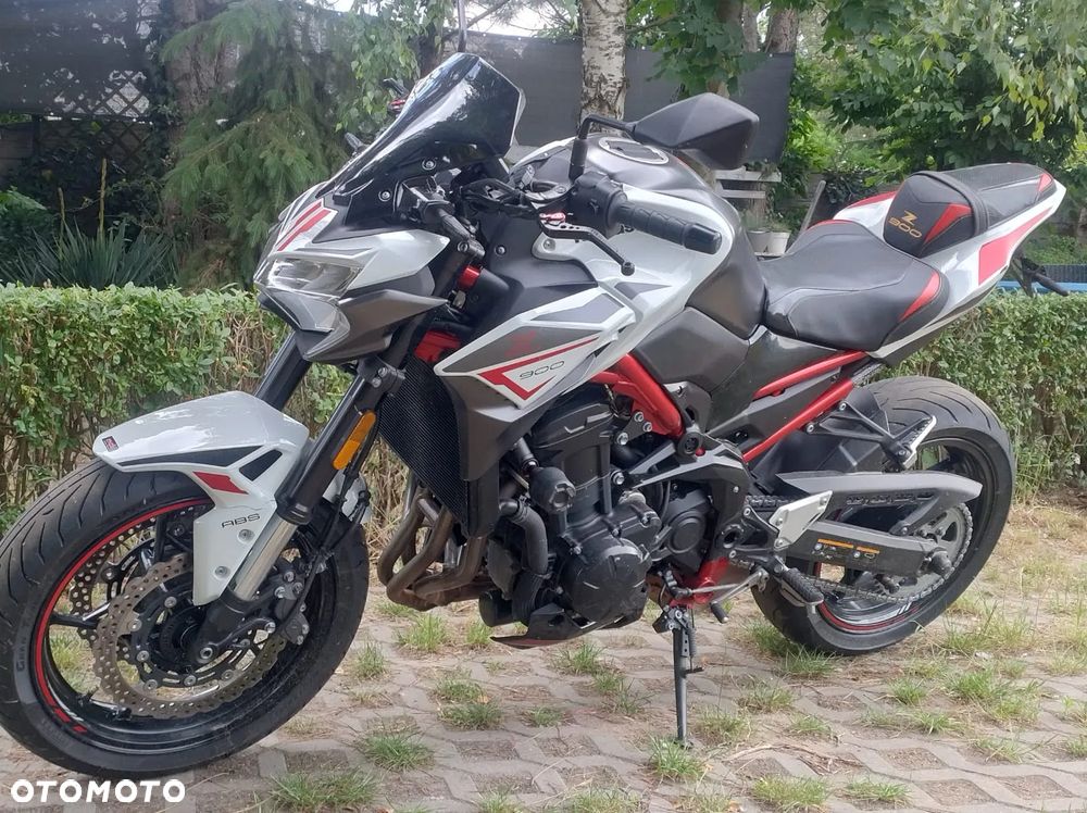 Kawasaki Z 900 - 24