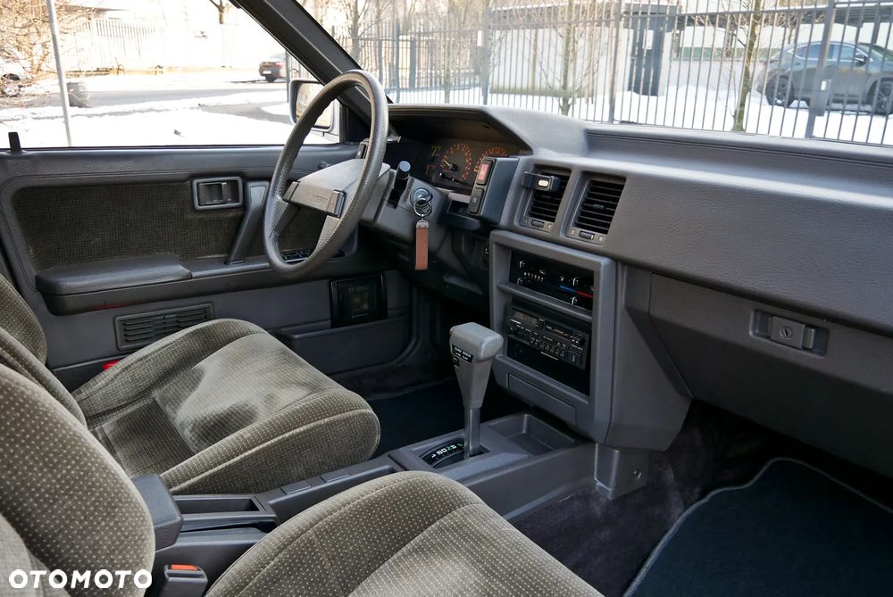 Nissan Bluebird 2.0 SLX - 7