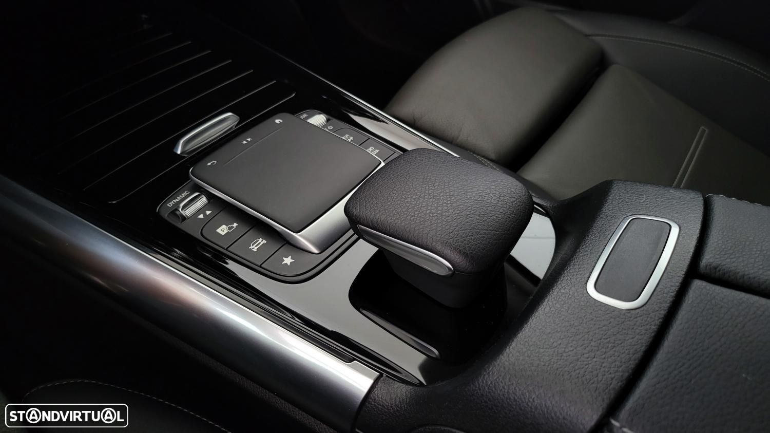 Mercedes-Benz GLA 250 e AMG Line - 17
