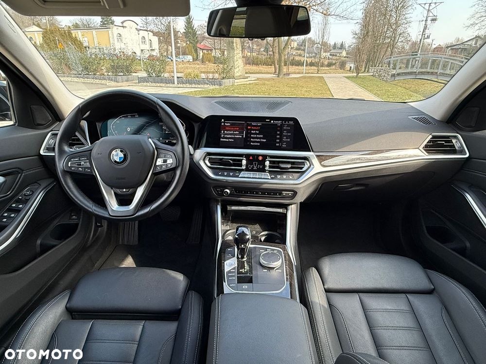 BMW Seria 3 320d xDrive Edition Luxury Line Purity - 10