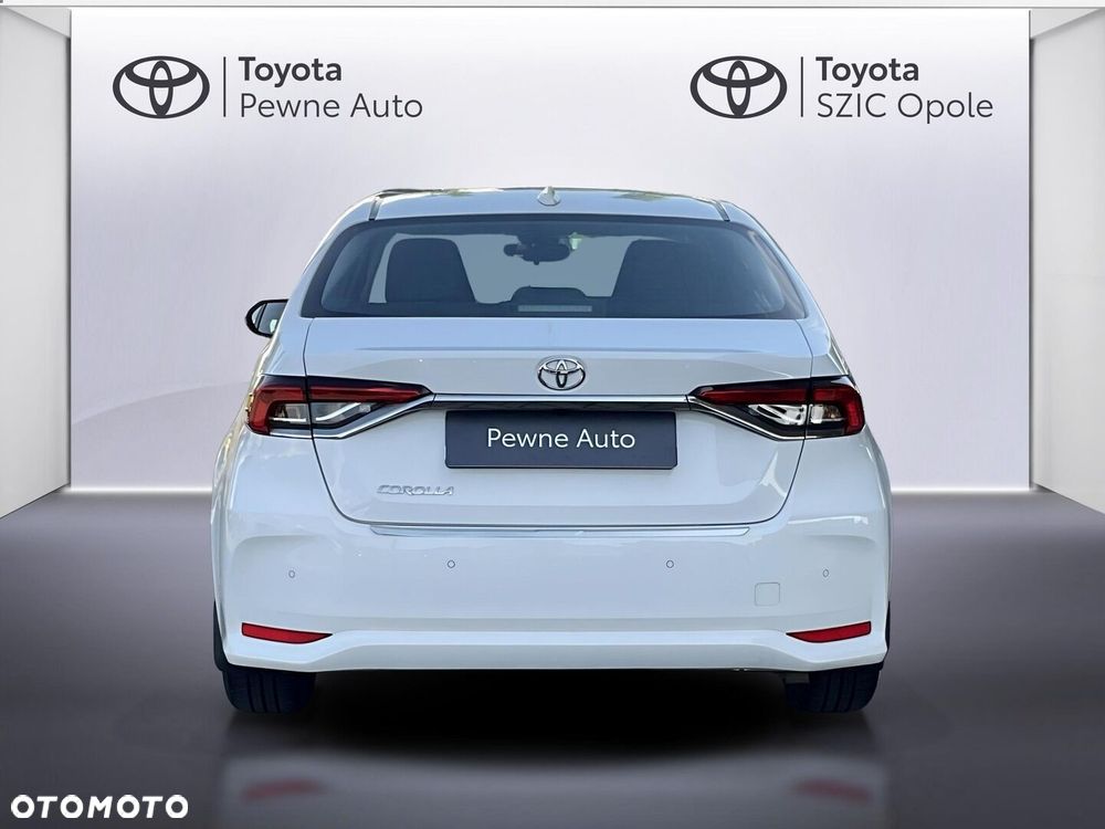 Toyota Corolla - 4