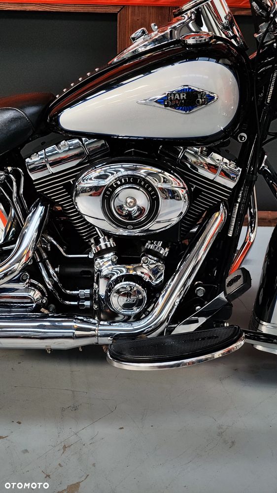 Harley-Davidson Softail Heritage Classic - 39