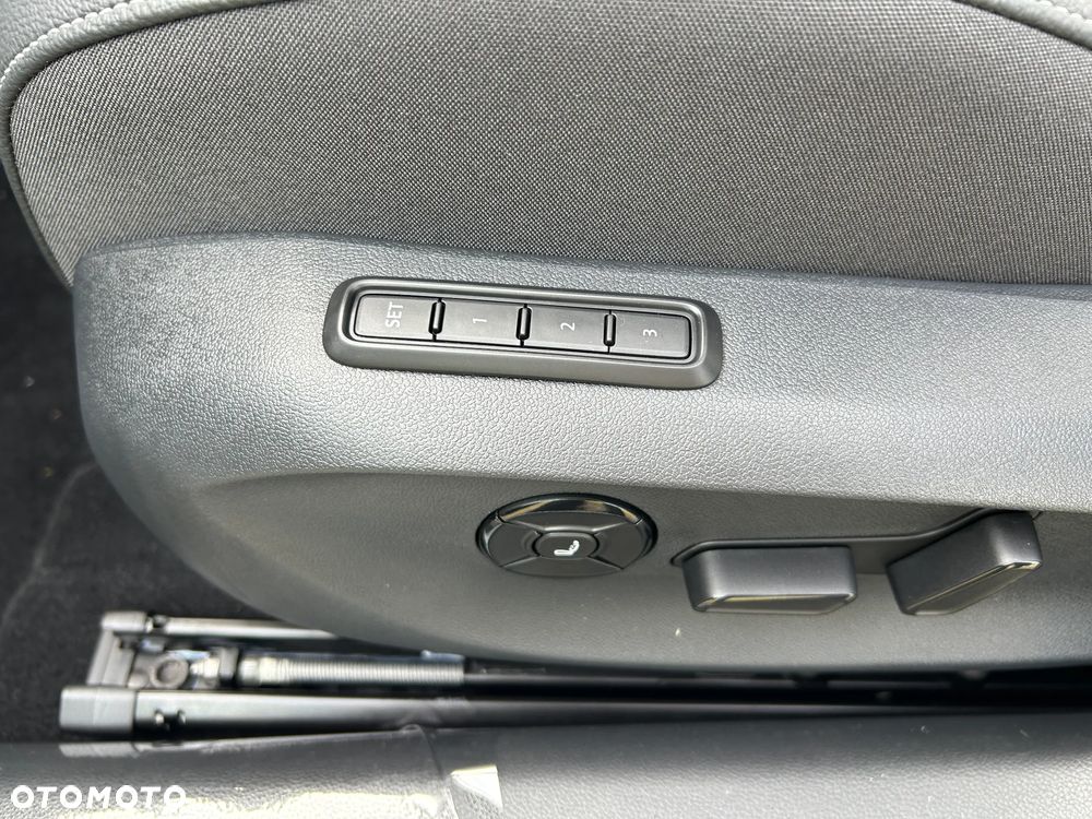 Skoda Superb 2.0 TSI Sportline DSG - 16