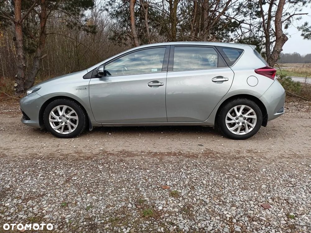 Toyota Auris Hybrid 135 Prestige - 5