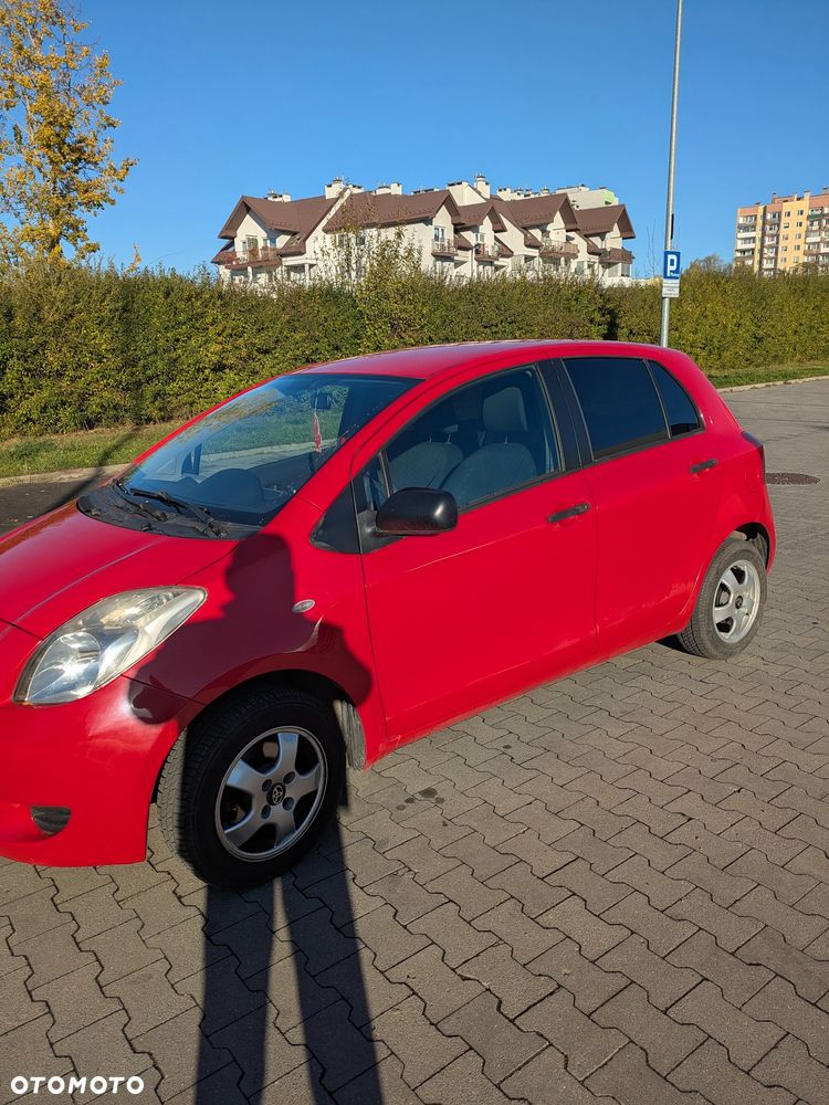Toyota Yaris - 4