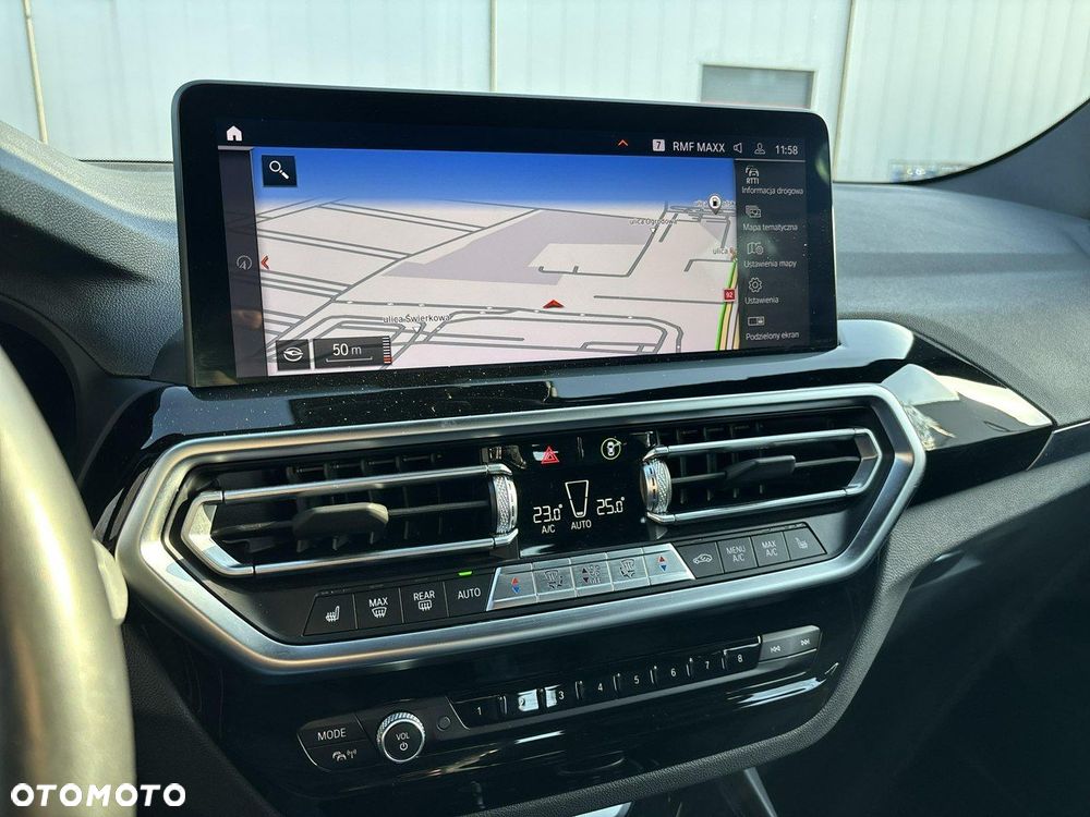 BMW X3 xDrive20i mHEV - 26