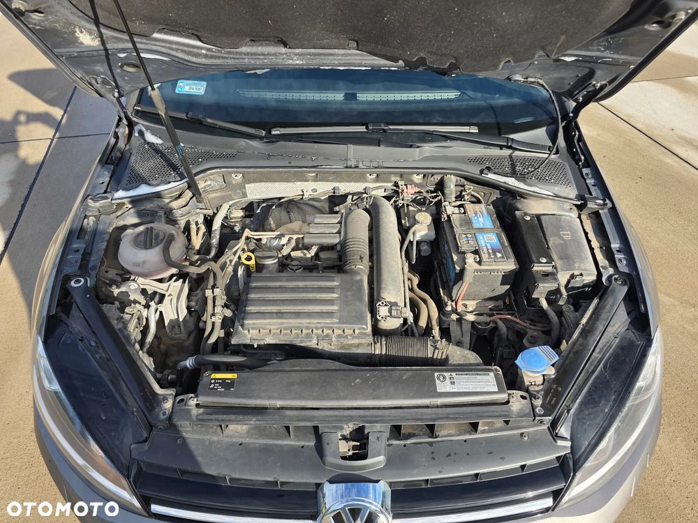 Volkswagen Golf 1.4 TSI BMT Highline - 22
