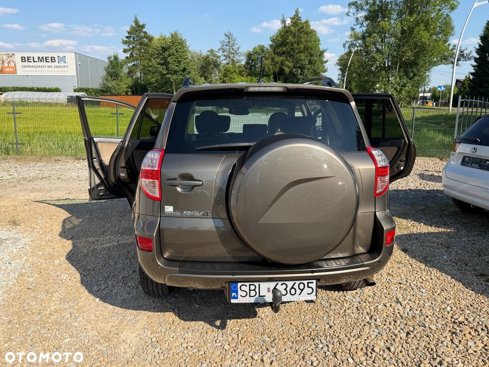 Toyota RAV4 - 20