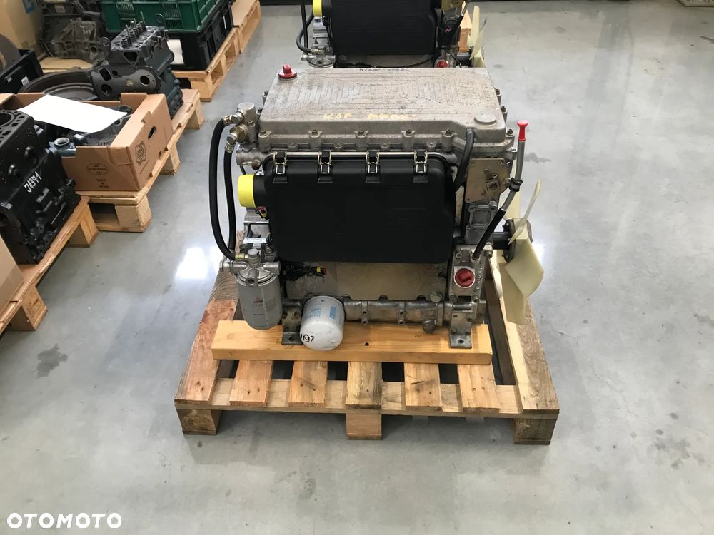 SILNIK HATZ 4W35 19,9 kW 8942netto - 8